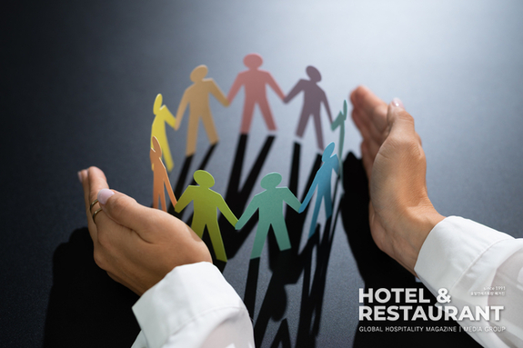 [32nd Special Hospitality Story] 호텔에 새로운 패러다임 가져올 젊은 리더십을 조망하다