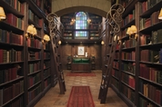 런던 세인트폴 대성당의 '숨겨진 도서관'에서 하룻밤을 보내는 특별한 기회가 지금 에어비앤비에